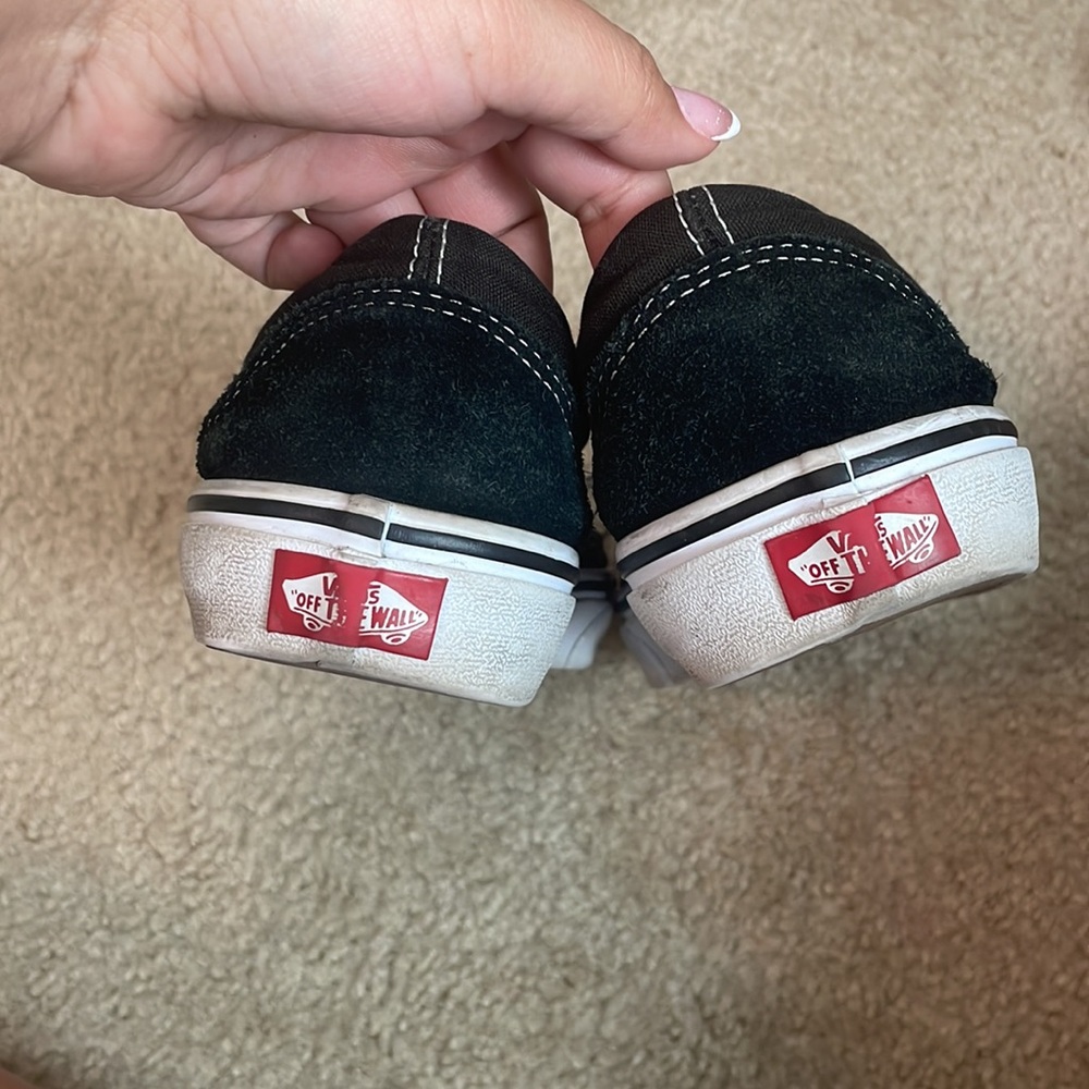 Vans - Picture 3 of 5